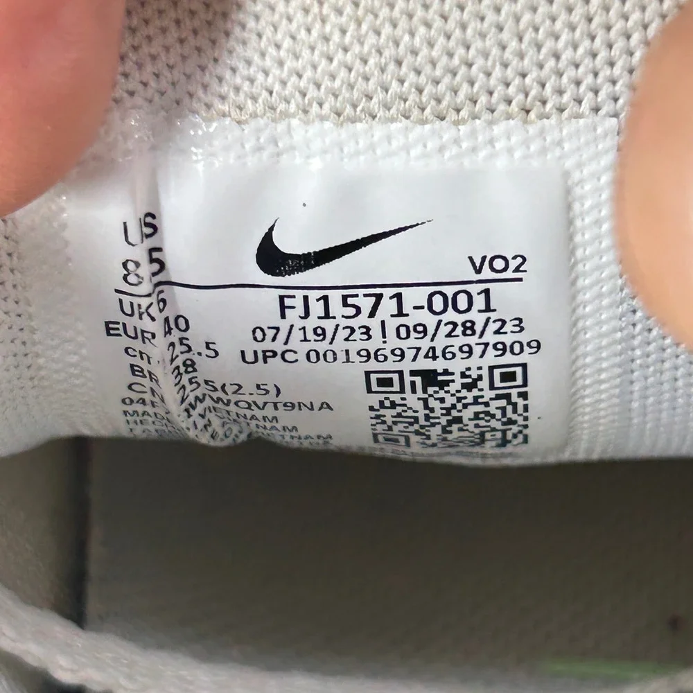Nike Metcon 9 Womens Training Shoes FJ1571-001 Light Bone Green Size 8.5 Workout